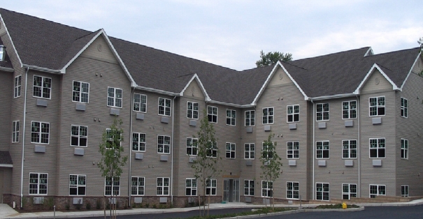 Robert Noble Manor in South Amboy, NJ - Building Photo