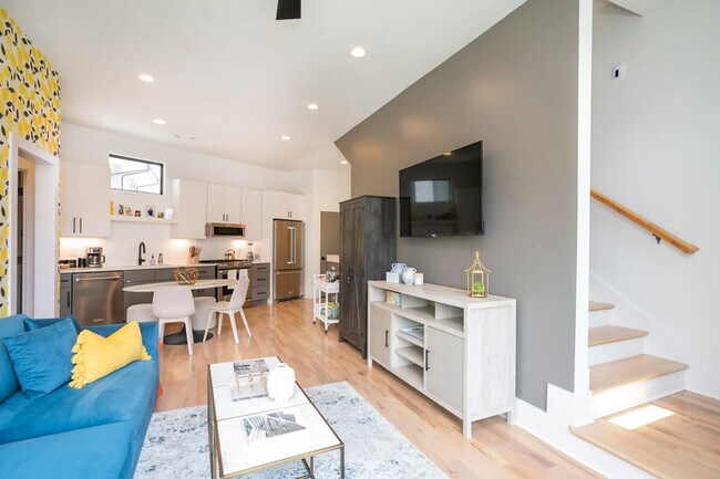 1700 19th Ave S in Nashville, TN - Building Photo - Building Photo