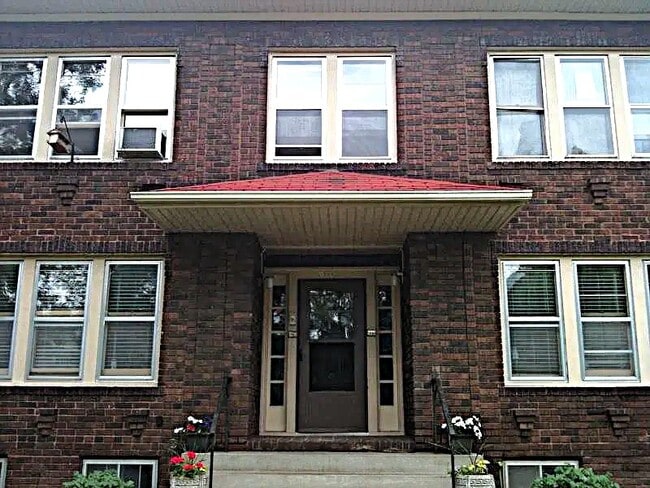 1088 Dayton Ave, Unit 4