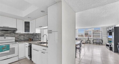 1160 N Federal Hwy in Fort Lauderdale, FL - Building Photo - Building Photo