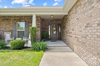 7266 Kenyon Dr in Denver, NC - Building Photo - Building Photo