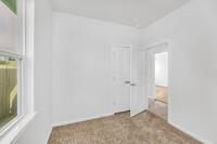 9505 Morning Iris Dr in Manor, TX - Building Photo - Building Photo