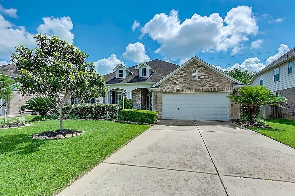 2617 Sunday House Dr in Pearland, TX - Building Photo