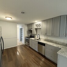 381 Summerhill Rd in Fayetteville, NC - Building Photo - Building Photo