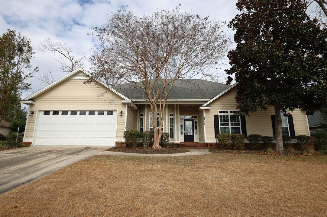 4530 Kiowa Ln in Hahira, GA - Building Photo