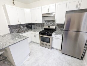 582 60th St in West New York, NJ - Building Photo - Building Photo