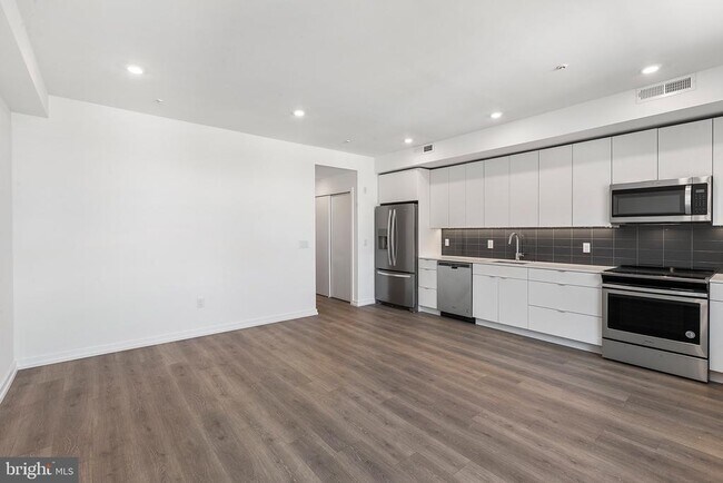 1229 N Front St in Philadelphia, PA - Building Photo - Building Photo