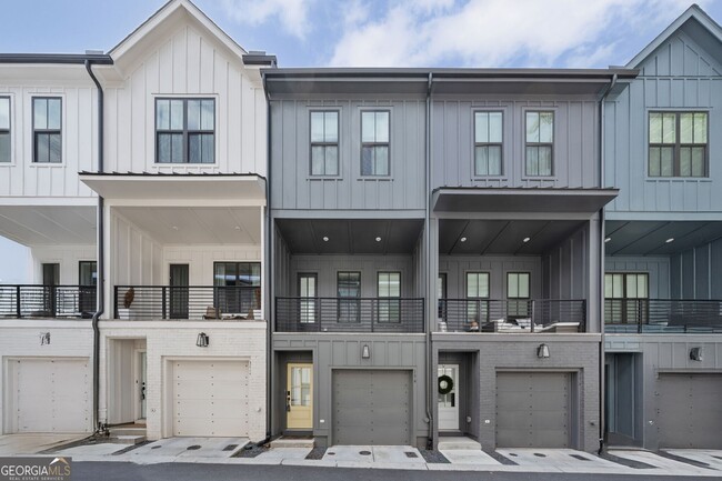 property at 194 Chestnut Cir
