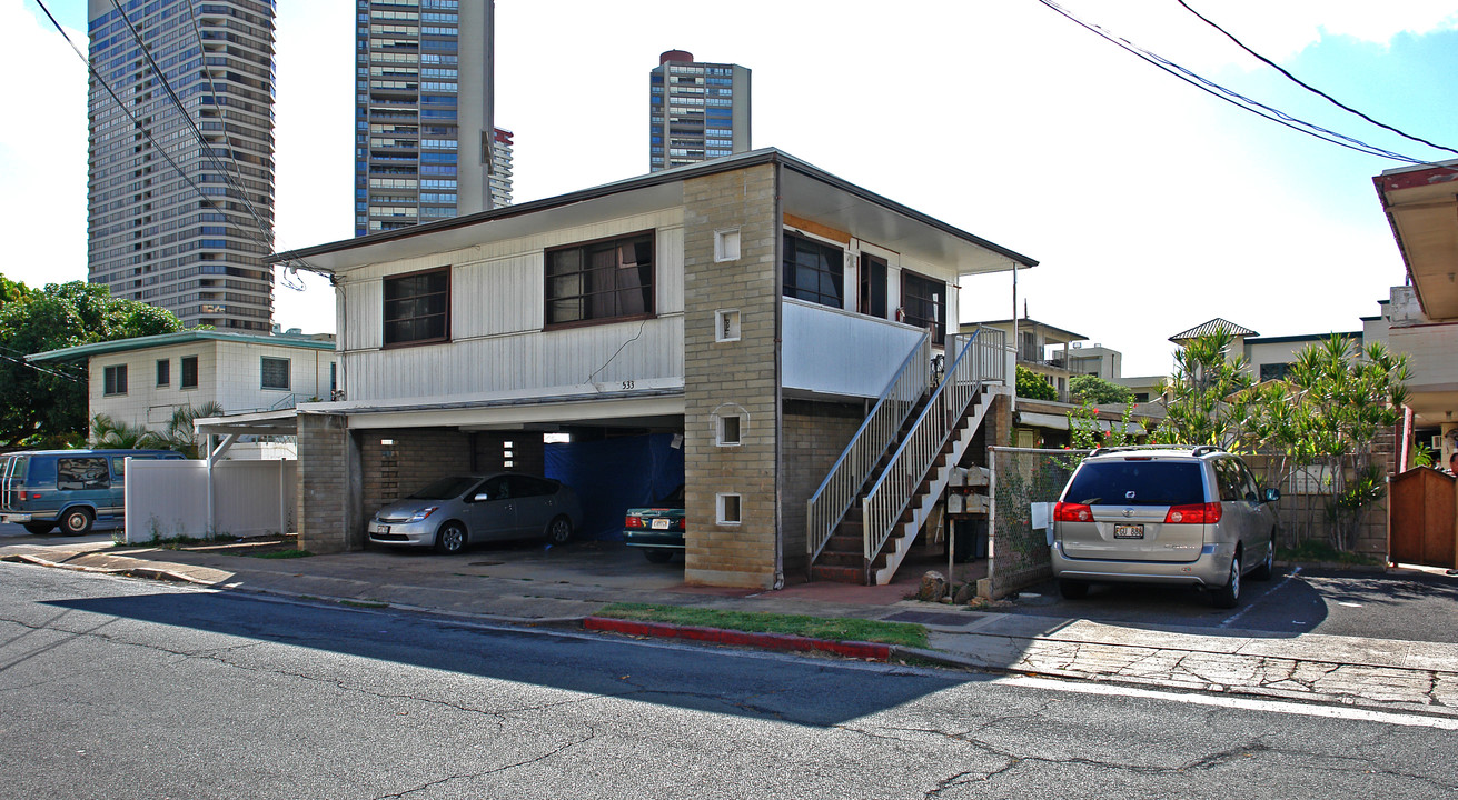 533 Lauiki St in Honolulu, HI - Building Photo