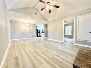 1002 Bull Run St in Denton, TX - Building Photo - Building Photo