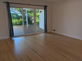 76 Paul Ave in Mountain View, CA - Building Photo