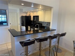 13070 Amberley Ct, Unit 902 in Bonita Springs, FL - Building Photo - Building Photo