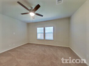 5820 Zoey Wy in Saint Hedwig, TX - Building Photo - Building Photo