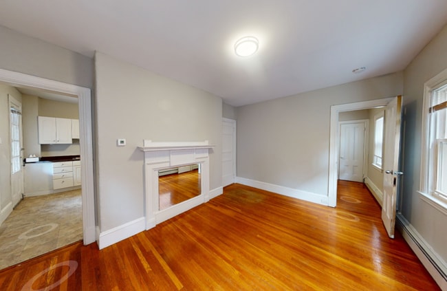 60 Dana St, Unit 8 in Cambridge, MA - Foto de edificio - Building Photo