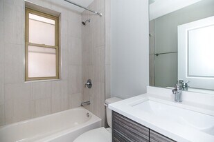 3924 N Janssen Ave, Unit 1 in Chicago, IL - Building Photo