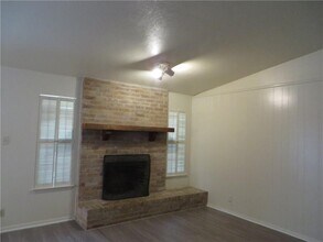 502 Tanglewood Dr in Georgetown, TX - Building Photo - Building Photo