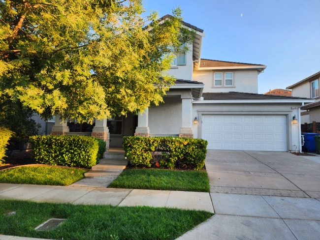 2400 Tamalpais Ave in Brentwood, CA - Building Photo - Building Photo