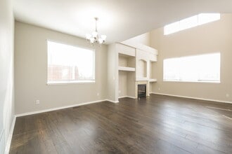 12812 Newport Way in Thornton, CO - Building Photo - Building Photo