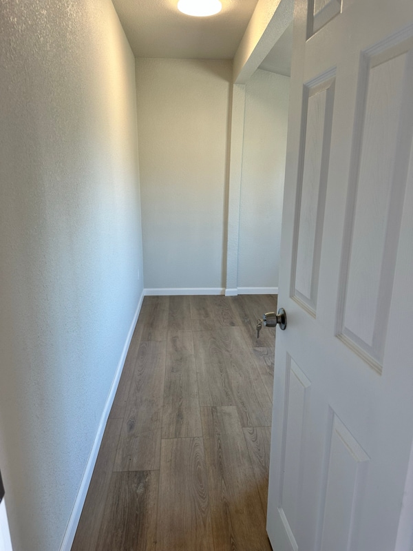 8861 Live Oak Ave in Fontana, CA - Foto de edificio - Building Photo