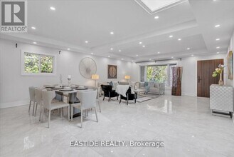 80 Sprucewood Dr in Markham, ON - Building Photo - Building Photo