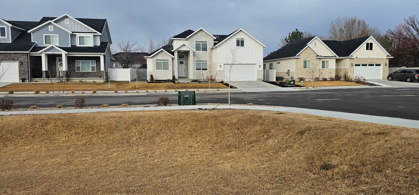 9508 S Ahlberg Pl in South Jordan, UT - Building Photo