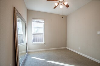 10013 Granary Dr in Houston, TX - Building Photo - Building Photo