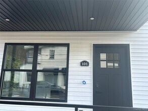 266 Orange Turnpike in Sloatsburg, NY - Building Photo - Building Photo