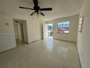 945 W 23rd St in Hialeah, FL - Building Photo - Building Photo