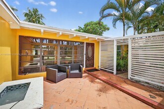 2606 Gulfstream Ln in Fort Lauderdale, FL - Building Photo - Building Photo