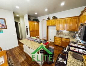 9119 Alesia Ct in Sacramento, CA - Building Photo - Building Photo