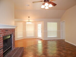 221 Frederick Cir in Flint, TX - Building Photo - Building Photo