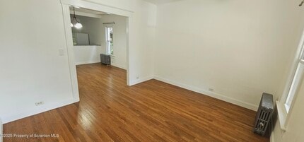 1323 Olive St in Scranton, PA - Building Photo - Building Photo