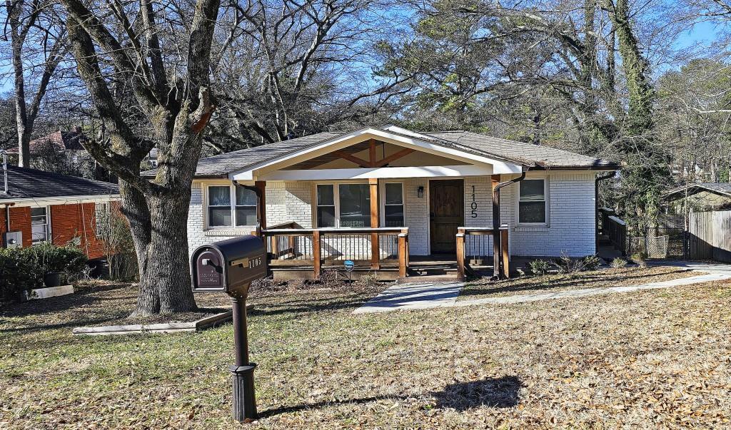 1105 Oakland Dr SW in Atlanta, GA - Building Photo