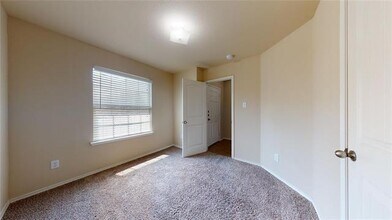680 Lincoln Ave in Lavon, TX - Building Photo - Building Photo