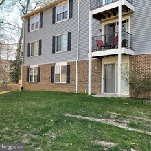 3502 Lochearn Ct, Unit A in Pasadena, MD - Foto de edificio - Building Photo