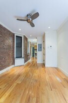 450 W 50th St in New York, NY - Building Photo