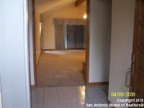 6122 Royal Breeze in San Antonio, TX - Building Photo - Building Photo