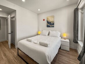 2400 E Huntingdon St in Philadelphia, PA - Building Photo - Building Photo