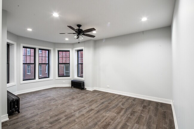 6115 N Winthrop Ave in Chicago, IL - Building Photo - Building Photo