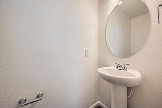 16135 E 111th Dr in Commerce City, CO - Building Photo - Building Photo