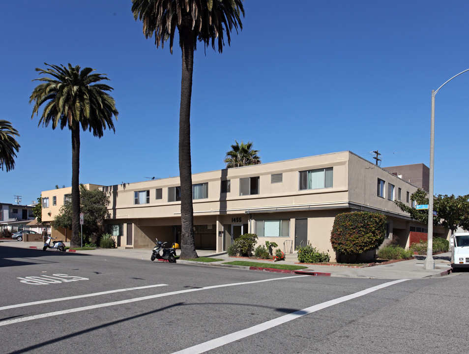 1455 9th St in Santa Monica, CA - Foto de edificio