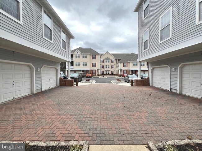 5000 Hollington Dr in Owings Mills, MD - Foto de edificio - Building Photo