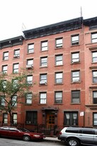 434 W 49th St in New York, NY - Building Photo