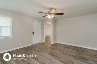 3961 W Spurgeon St in Fort Worth, TX - Foto de edificio - Building Photo