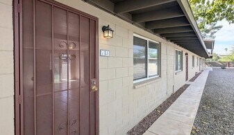 2821 N Columbus Blvd in Tucson, AZ - Building Photo