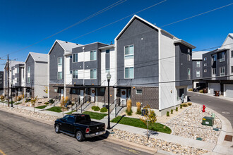 Sandridge Village in Clearfield, UT - Building Photo - Building Photo