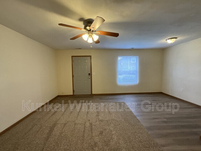 1810 Jamestown Rd in Swansea, IL - Building Photo - Building Photo