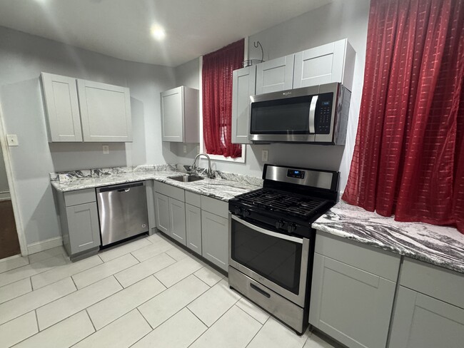 property at 5555 Pearl St