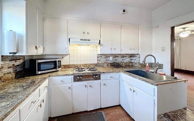 property at 1915 15th St