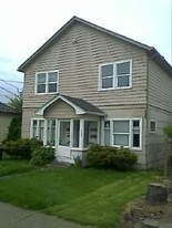 809 Emerson Ave in Hoquiam, WA - Building Photo
